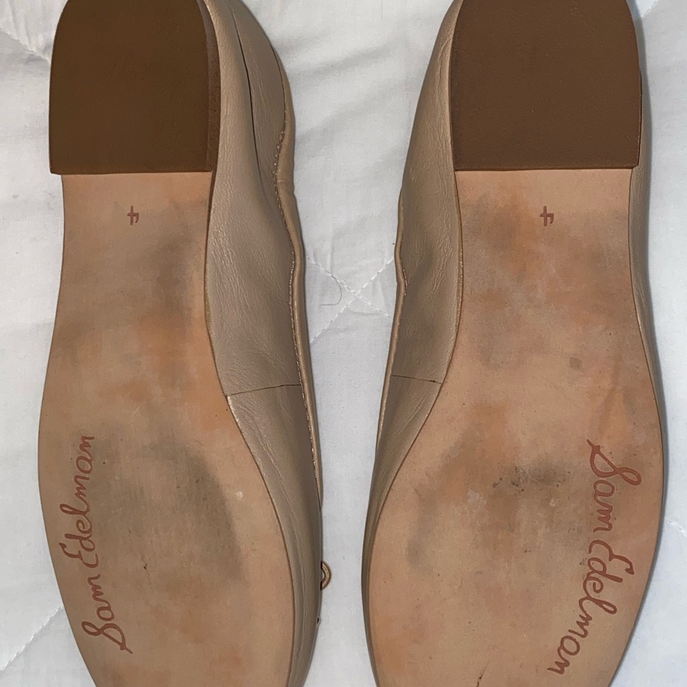 NWOT Beige Ballet Flats with Bow